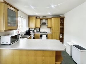 Kitchen- click for photo gallery